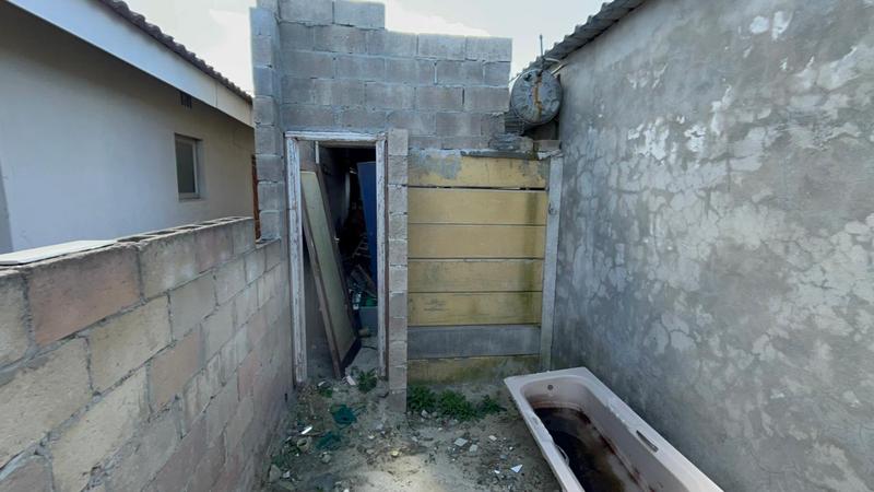 2 Bedroom Property for Sale in Mfuleni Western Cape